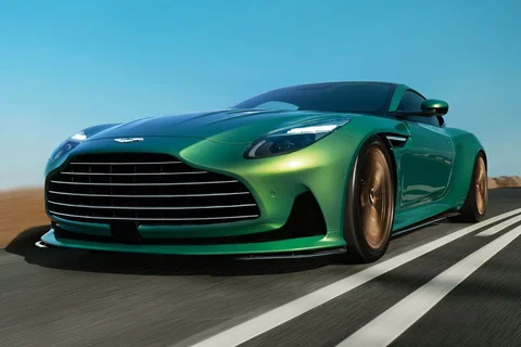 Aston Martin DB12 4.0 V8 Coupé 2024 view 8