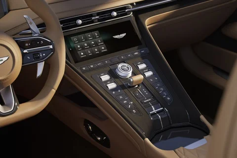 Aston Martin DB12 4.0 V8 Volante 2024 view 5