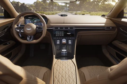 Aston Martin DB12 4.0 V8 Volante 2024 view 8