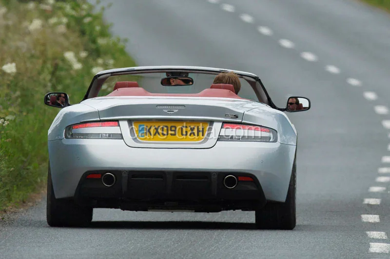 Aston Martin DBS Volante 2010 front view
