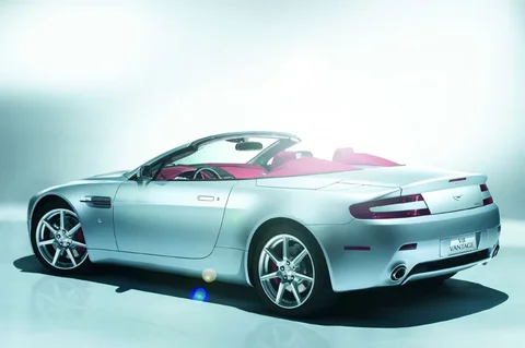 Aston Martin Vantage V8 Vantage Roadster 2008 view 4