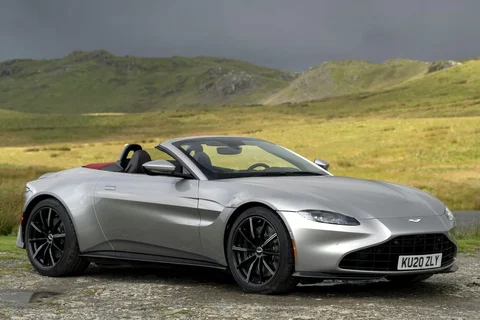 Aston Martin Vantage Roadster 2021 view 7