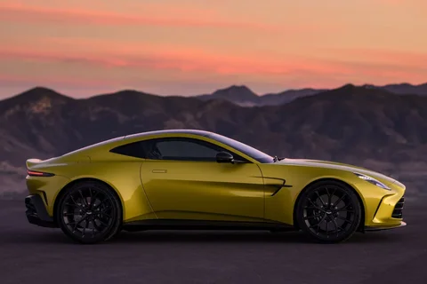 Aston Martin Vantage S 4.0 V8 2025 كوبيه صورة 3