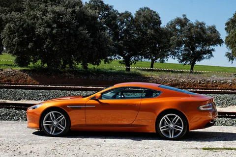 Aston Martin Virage Virage 2012 view 3