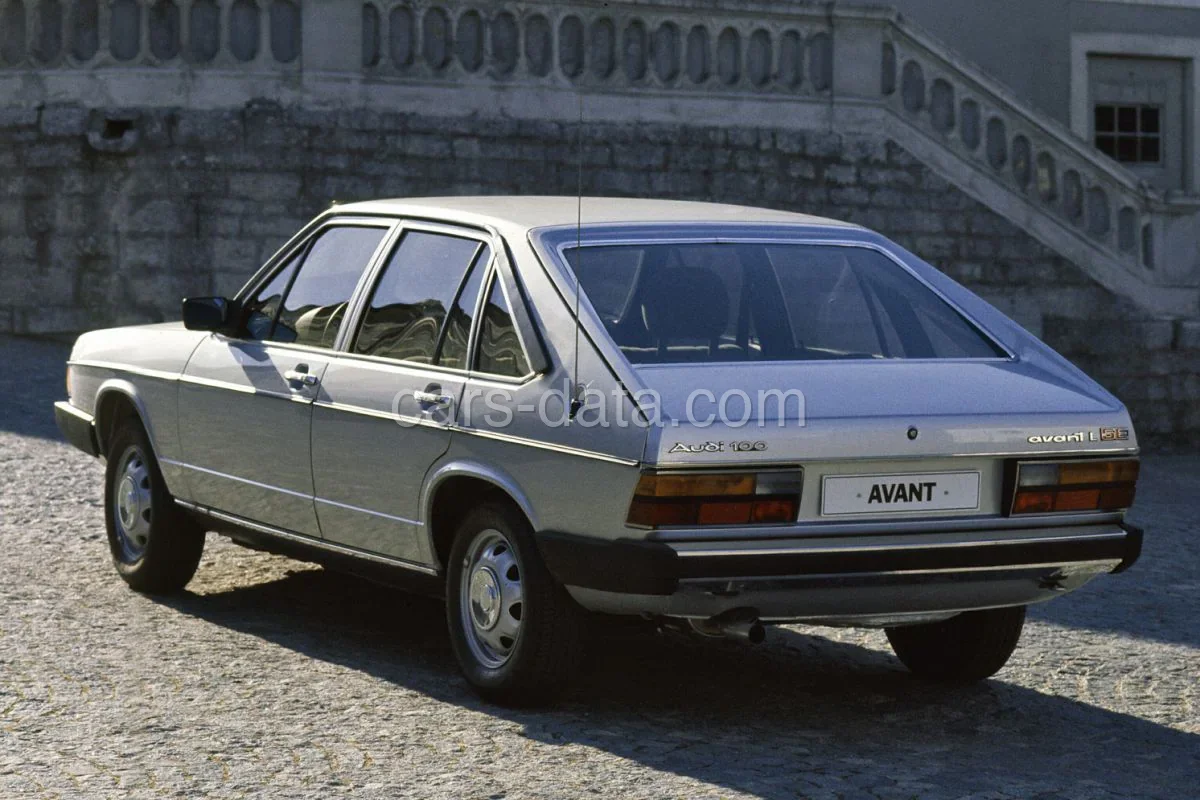 Audi 100 Avant GL 5S 1978 front view
