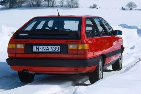 Audi 100 Avant 2.2 1985 view 3