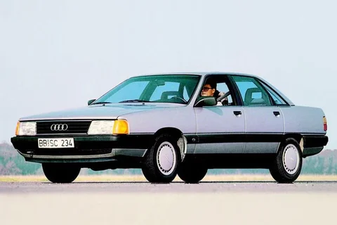 Audi 100 CD 2.0 E 1989 view 3
