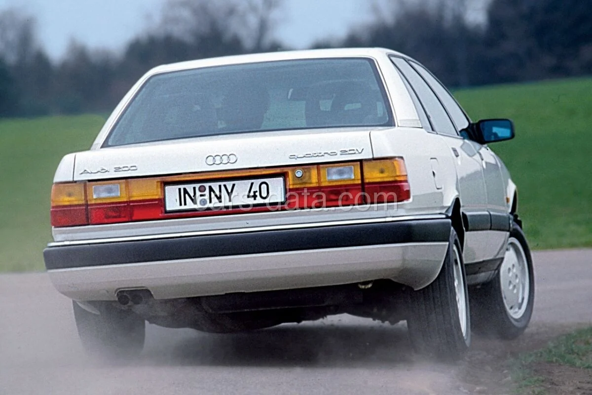 Audi 200 Quattro 20V 1989 front view