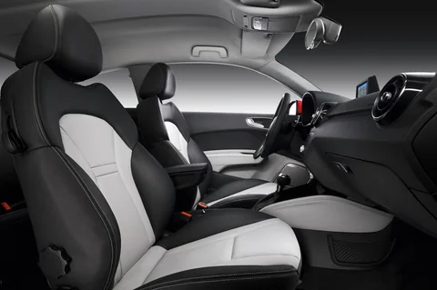Audi A1 1.2 TFSI Ambition 2010 view 5