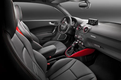 Audi A1 S1 2.0 TFSI quattro 2014 view 4