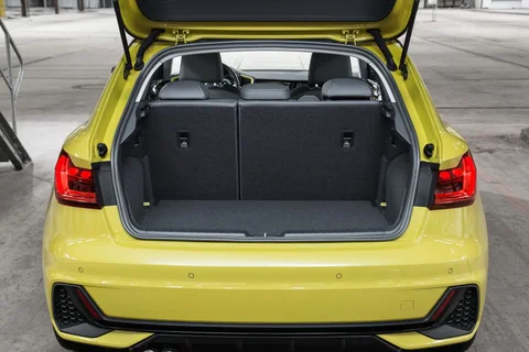 Audi A1 Sportback 35 TFSI 2019 view 5