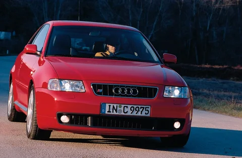 Audi A3 S3 quattro 1999 view 2