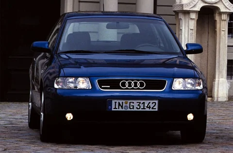 Audi A3 1.6 Ambition 2000 view 8