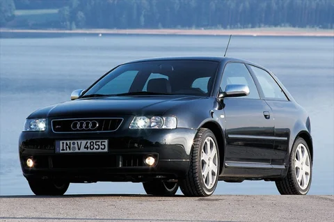 Audi A3 S3 quattro 2001 view 6