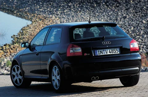 Audi A3 S3 quattro 2001 view 4