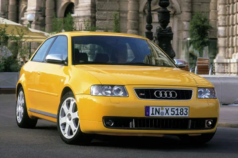 Audi A3 S3 quattro 2001 view 5