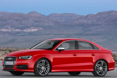 Audi A3 S3 Limousine 2.0 TFSI 2014 view 4