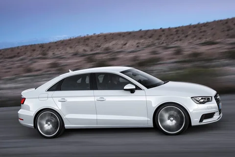 Audi A3 Limousine 2.0 TDI Ambiente 2013 view 4