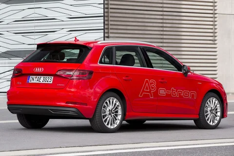 Audi A3 Sportback 1.4 TFSI e-tron Ambition 2014 view 6