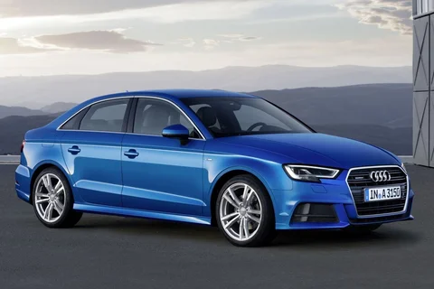 Audi A3 Limousine 40 TFSI 2019 view 3