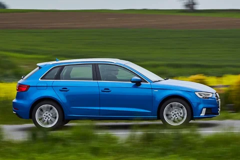 Audi A3 Sportback 40 TFSI 2019 view 6