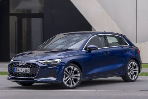 Audi A3 Sportback 40 TFSI e Advanced edition 2024 view 3