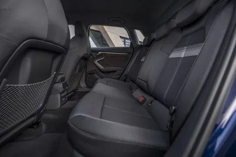 Audi A3 Sportback 40 TFSI e Advanced edition 2024 view 9