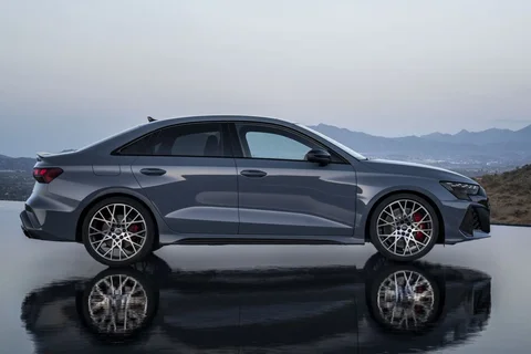 Audi A3 RS3 Limousine quattro 2024 view 4