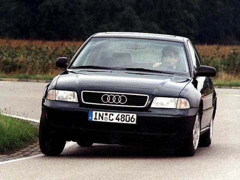 Audi A4 2.8 Quattro 1995 view 2