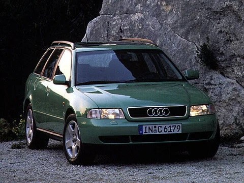 Audi A4 Avant 2.6 1996 view 3