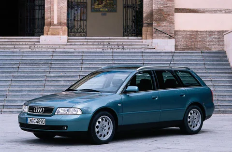 Audi A4 Avant 1.6 1999 view 2