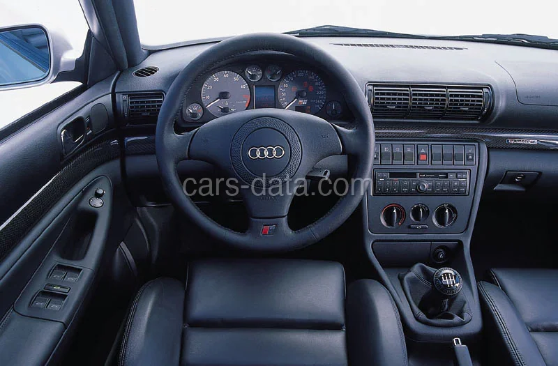 Audi A4 S4 Avant quattro 1999 front view