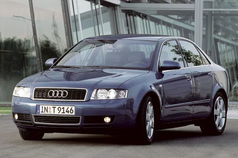 Audi A4 2.0 5V 2001 view 4