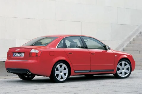 Audi A4 S4 4.2 quattro 2003 view 2
