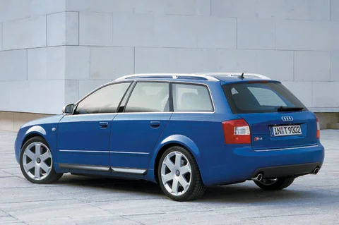 Audi A4 S4 Avant 4.2 quattro 2003 view 2