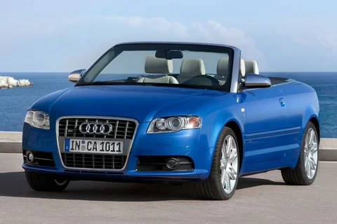 Audi A4 S4 Cabriolet 4.2 quattro 2005 view 2