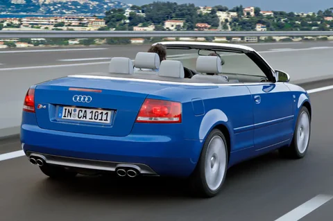 Audi A4 S4 Cabriolet 4.2 quattro 2005 view 3