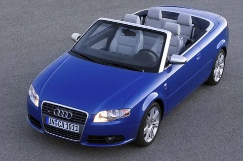 Audi A4 S4 Cabriolet 4.2 quattro 2005 view 4