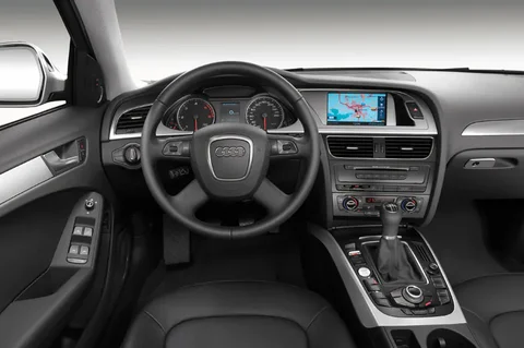 Audi A4 Avant 3.2 FSI 2009 view 1