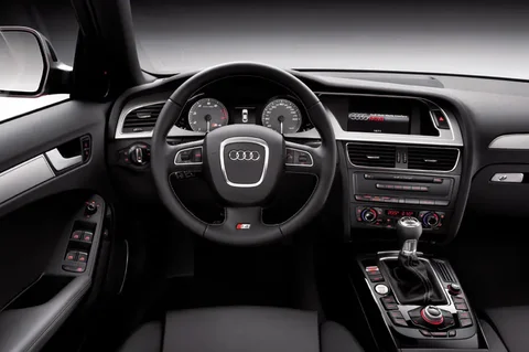 Audi A4 S4 3.0 TFSI quattro 2009 view 2