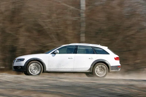 Audi A4 Allroad 3.0 TDI quattro 2009 view 5