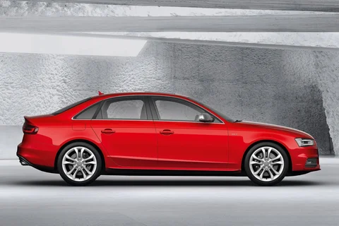 Audi A4 S4 3.0 TFSI quattro 2011 view 2