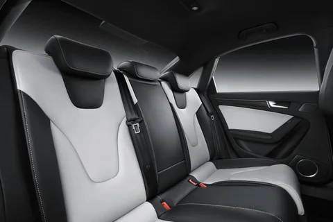 Audi A4 S4 Avant 3.0 TFSI quattro 2011 view 3