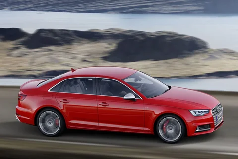 Audi A4 S4 3.0 TFSI quattro 2016 view 4