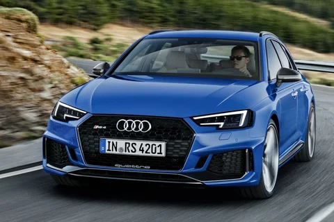 Audi A4 RS4 Avant 2.9 TFSI quattro 2017 view 4