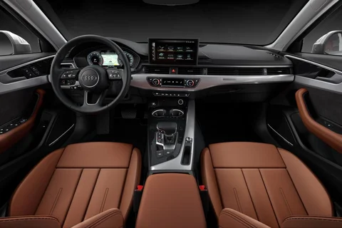 Audi A4 40 TFSI Advanced edition 2021 view 3