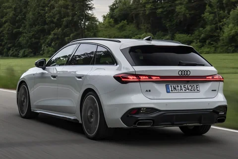 Audi A5 Avant TFSI 110kW Advanced edition 2024 view 2