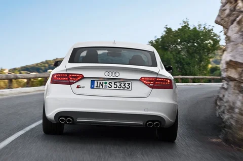 Audi A5 S5 Sportback 3.0 TFSI quattro 2010 view 9