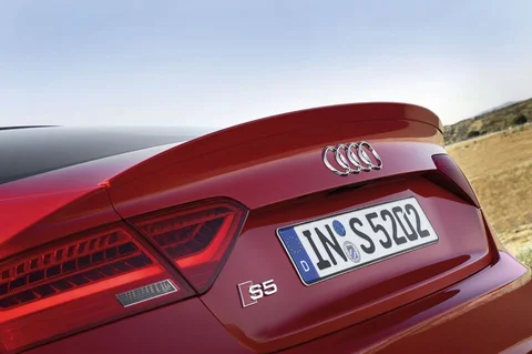Audi A5 S5 Sportback 3.0 TFSI quattro 2011 view 11