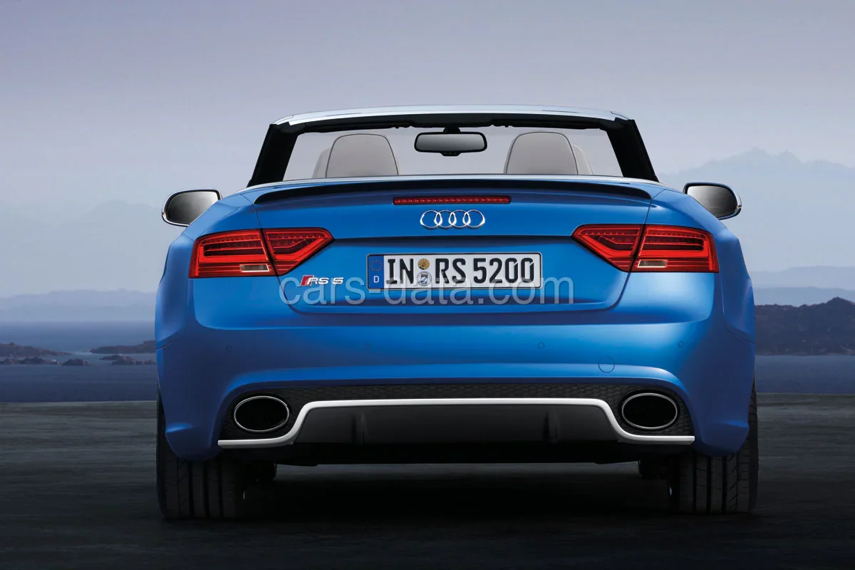Audi A5 RS5 Cabriolet 4.2 FSI quattro 2013 front view